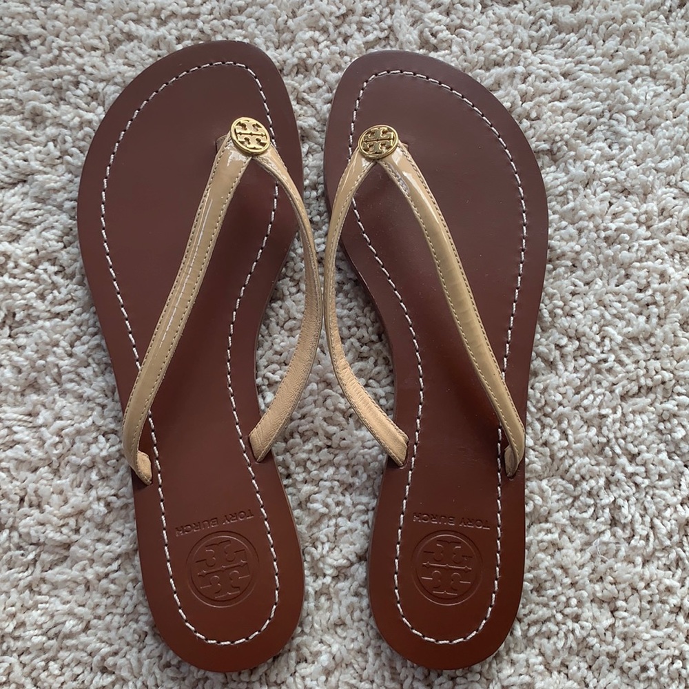 Tory Burch Terra Thong sandals size 5.5